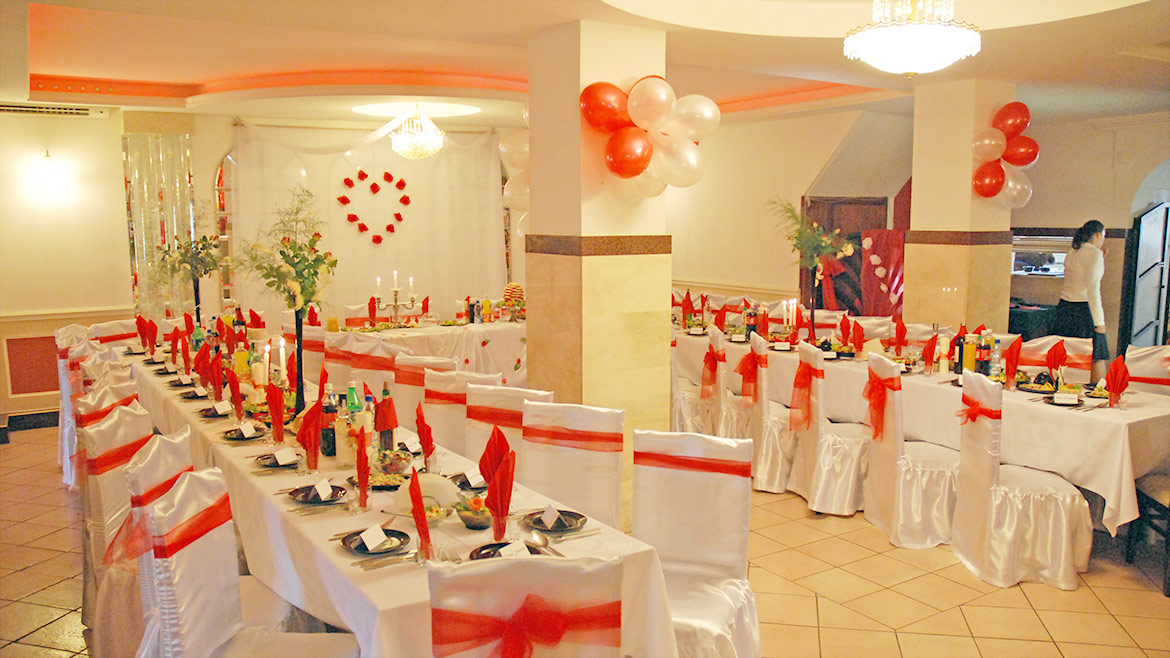 Hôtel Varsovie chambres hébergement restaurant détente Pologne