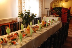 Hôtel Varsovie chambres hébergement conférences restaurant détente Pologne